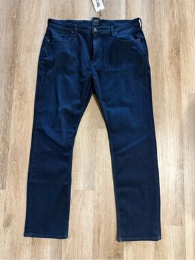 True Classic Men’s Classic Straight Jean Dark Wash Pants Size 40x34 Stretchy